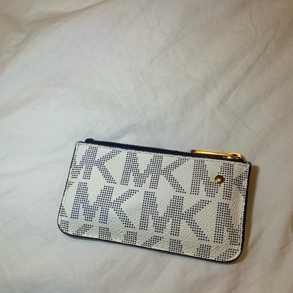 Micheal Kors keychain wallet - Picture 16 of 16